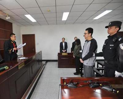 娛樂(lè)圈風(fēng)波背后 道德與法律的雙重拷問(wèn)